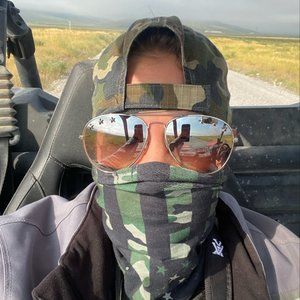 Meet your Posher, Angie